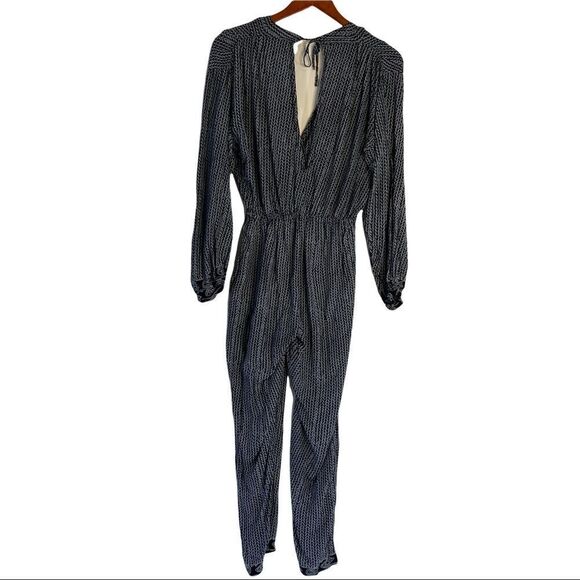 NAT by Natalie Martin claudette printed plunging v-neck jumpsuit m medium. - Picture 5 of 11